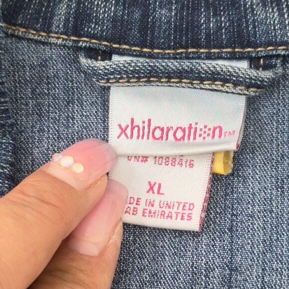 Xhilaration Womens Cropped Denim Jacket SZ XL Blue Button Front Distressed Style - Picture 2 of 15